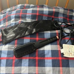 Amika hair dryer brush